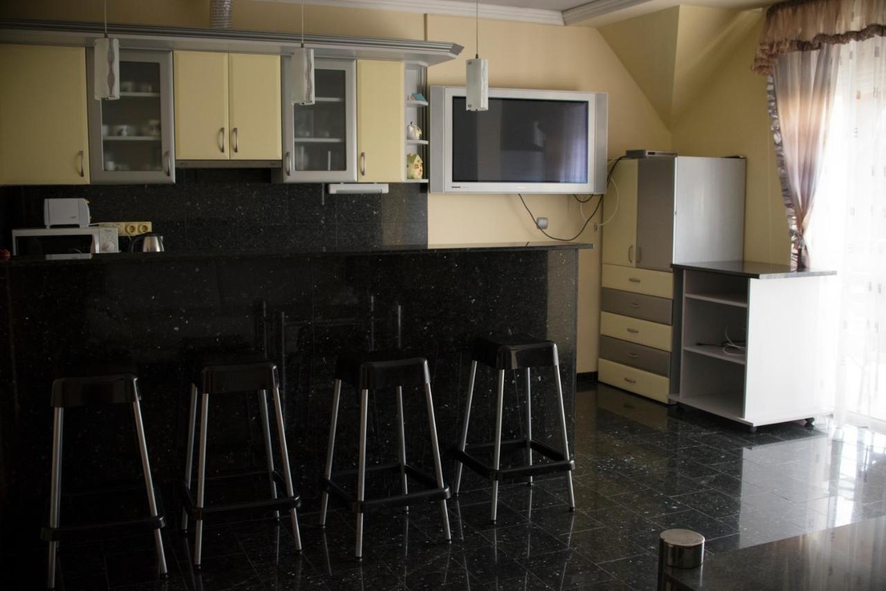 Wolf Apartman101, Wolf Apartman 102 호텔 Sárvár 외부 사진